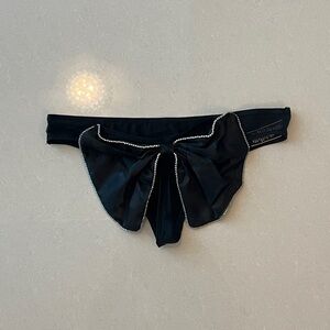 Black Diamond Bow Thong